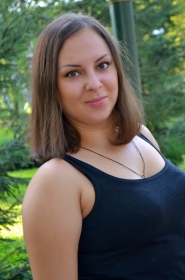 Zhanna from Kharkov, 33 years, with brown eyes, dark brown hair, Christian, maritime transport manager. #8