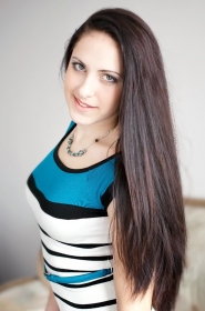 Alexandra from Dnepropetrovsk, 29 years, with green eyes, dark brown hair, Christian, baker. #3