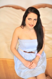 Alexandra from Dnepropetrovsk, 29 years, with green eyes, dark brown hair, Christian, baker. #11