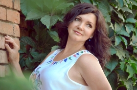 Nataliya from Zaporozhzhya, 49 years, with brown eyes, dark brown hair, Christian, manager. #17