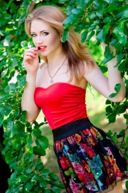 Viktoria from Cherkassy, 32 years, with green eyes, light brown hair, Christian. #4