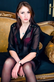 Anna from Nikolaev, 29 years, with green eyes, dark brown hair, Christian, Art Director. #1
