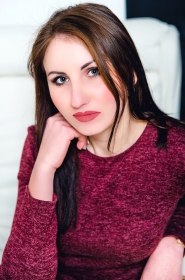 Anna from Nikolaev, 29 years, with green eyes, dark brown hair, Christian, Art Director. #14