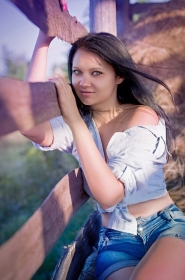 Anna from Lugansk, 31 years, with brown eyes, black hair, Christian. #15