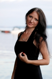 Nataliya from Zaporizhhya, 36 years, with green eyes, dark brown hair, Christian, student. #1