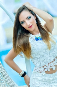 Anastasia from Krivoy Rog, 31 years, with green eyes, light brown hair, Christian, student. #8