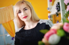 Olga from Dnepropetrovsk, 34 years, with grey eyes, blonde hair, Christian, doctor. #2