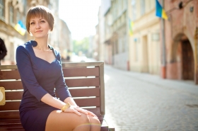 Julia from Kharkiv, 34 years, with green eyes, dark brown hair, Christian, University stuff. #11
