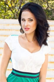 Anastasia from Odessa, 31 years, with green eyes, dark brown hair, Christian, psychologist. #1