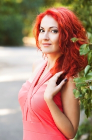 Olga from Ilichivsk, 35 years, with hazel eyes, dark brown hair, Christian, florist. #8