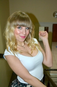 Alina from Kremenchyk, 27 years, with hazel eyes, blonde hair, Christian, laborant. #10