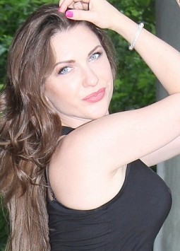 Aliona from Nikolaev, 39 years, with blue eyes, light brown hair, Christian, sales manager.
