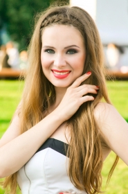 Irina from Kharkov, 37 years, with green eyes, blonde hair, Christian, chemist in laboratory. #19