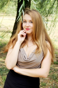 Anna from Zaporozhye, 30 years, with green eyes, blonde hair, Christian, manager. #1