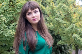 Valeriya from Melitopol, 34 years, with brown eyes, dark brown hair, Christian, housewife. #17