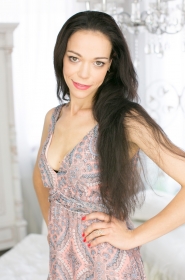 Ekaterina from Odessa, 37 years, with brown eyes, black hair, Christian, accountant. #5