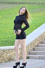 Teona from Chernigov, 32 years, with brown eyes, light brown hair, Christian, model. #9