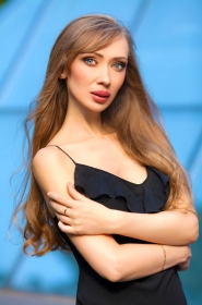 Olga from Dnepropetrovsk, 38 years, with blue eyes, light brown hair, Christian, Financial manager. #4