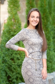 Anastasiya from Kharkov, 30 years, with green eyes, light brown hair, Christian, administrator. #1