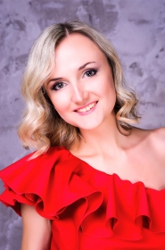 Ludmila from Dnipropetrovsk, 39 years, with green eyes, blonde hair, Christian, accountant in the travel agency. #1