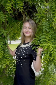 Alla from Nikolaev, 31 years, with grey eyes, blonde hair, Christian, journalist. #4