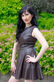 Oksana from Kiev, 41 years, with green eyes, black hair, Christian, visagiste. #4