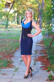 Olga from Odessa, 41 years, with brown eyes, blonde hair, Christian, Consultor. #5