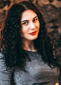 Anastasiya from Nikolaev, 24 years, with brown eyes, black hair, Christian, stydent.