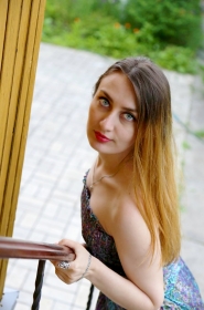 Vera from Dnepropetrovsk, 36 years, with blue eyes, dark brown hair, Christian, manager. #9