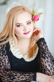 Anna from Nikolaev, 32 years, with green eyes, blonde hair, Christian, marketing. #12