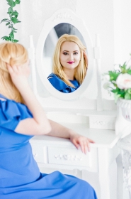 Anna from Nikolaev, 32 years, with green eyes, blonde hair, Christian, marketing. #18