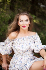 Viktoria from Kharkov, 43 years, with blue eyes, light brown hair, Christian, Lawyer. #1