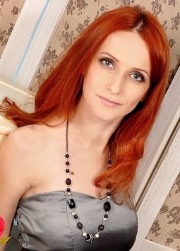 Elena from Chuguev, 39 years, with grey eyes, red hair, Christian, Manicure Master.