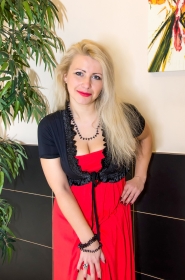 Irina from Chuguev, 38 years, with grey eyes, blonde hair, Christian, Teacher. #9