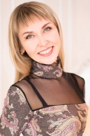 Tatyana from Lviv, 44 years, with green eyes, light brown hair, Christian, Teacher. #4