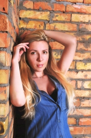 Anna from Kiev, 35 years, with brown eyes, blonde hair, other, lawyer. #9