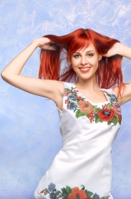 Alisa from Kiev, 34 years, with grey eyes, red hair, Christian, musician. #6