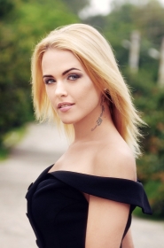 Elena from Kharkov, 32 years, with blue eyes, blonde hair, Christian, manager. #2