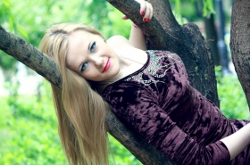Nataliya from Kiev, 35 years, with blue eyes, auburn hair, Menedger. #6