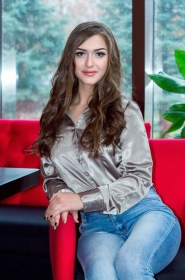 Victoria from Melitopol, 28 years, with brown eyes, light brown hair, Christian, Musician. #10