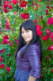 Tatyana from Pryluky, 40 years, with green eyes, dark brown hair, Christian, salesperson. #9
