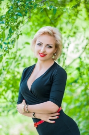 Daria from Kherson, 37 years, with green eyes, blonde hair, Christian, beautician. #2