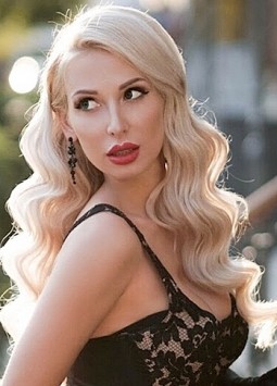 Anna from Nikolaev, 36 years, with brown eyes, blonde hair, Christian, Model.