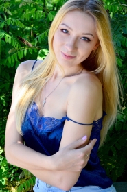 Victoriya from Mykolaiv, 28 years, with green eyes, dark brown hair, Christian. #13