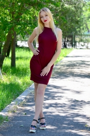 Victoriya from Mykolaiv, 28 years, with green eyes, dark brown hair, Christian. #19