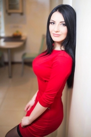 Anna from Kharkov, 32 years, with green eyes, black hair, Christian, I am manager. #17