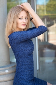 Viktoria from Kherson, 33 years, with brown eyes, blonde hair, Christian, Designer. #2
