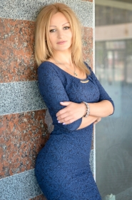 Viktoria from Kherson, 33 years, with brown eyes, blonde hair, Christian, Designer. #4