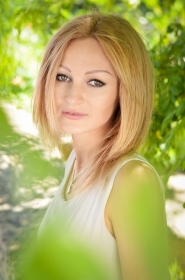 Viktoria from Kherson, 33 years, with brown eyes, blonde hair, Christian, Designer. #7