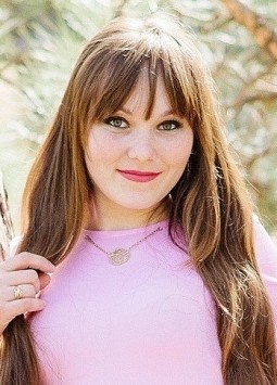 Irina from Nikolaev, 31 years, with brown eyes, light brown hair, Christian, hairdresser.